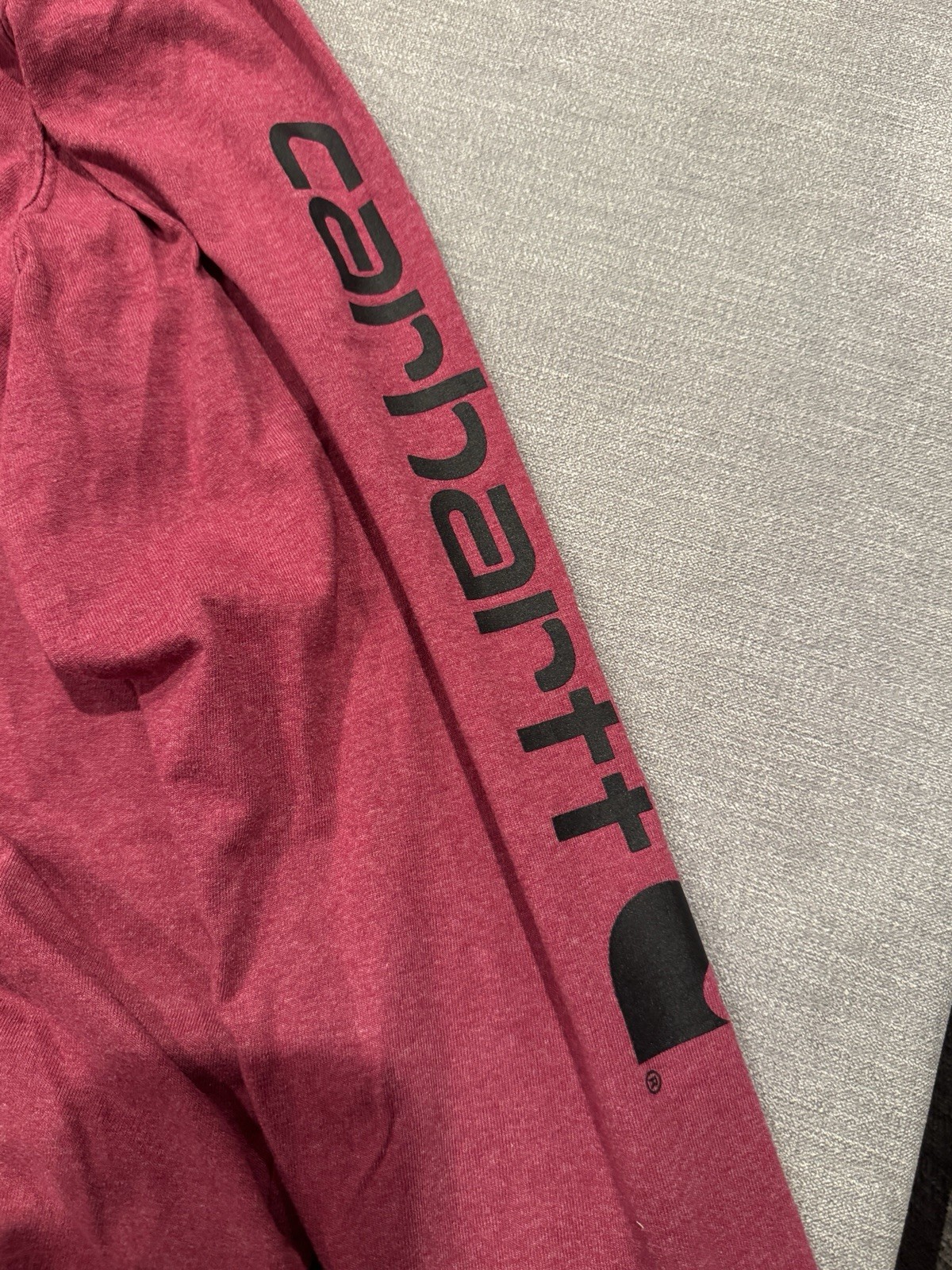Carhartt Women’s 1X 16W-18W Loose Fit Long Sleeve Shirt Burgundy Logo Sleeve