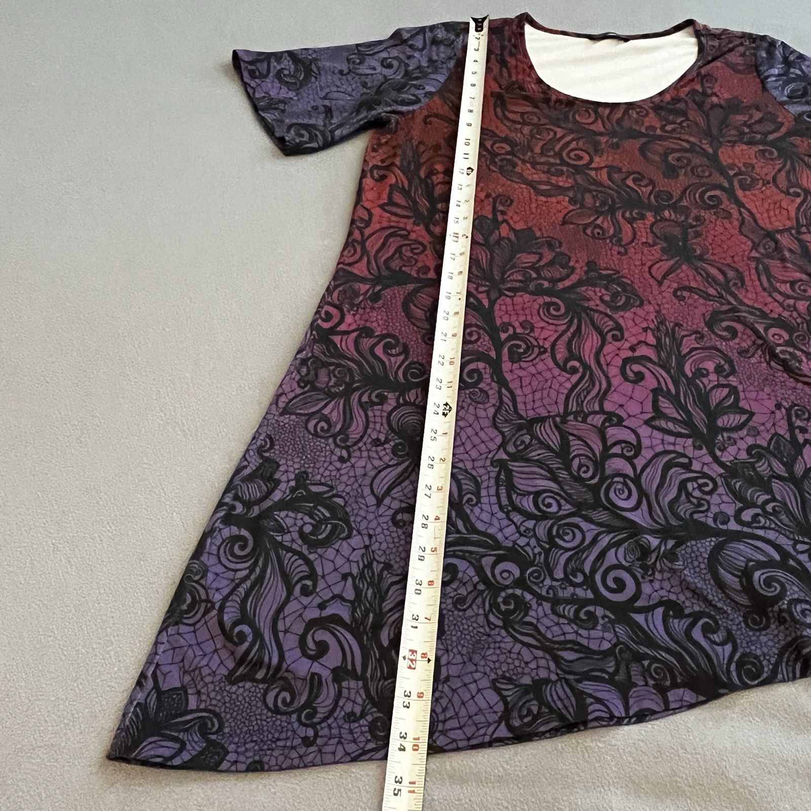 Azalea Woman’s XL Ombré Short Sleeve Asymmetrical Hem Tunic Floral Lace Print￼