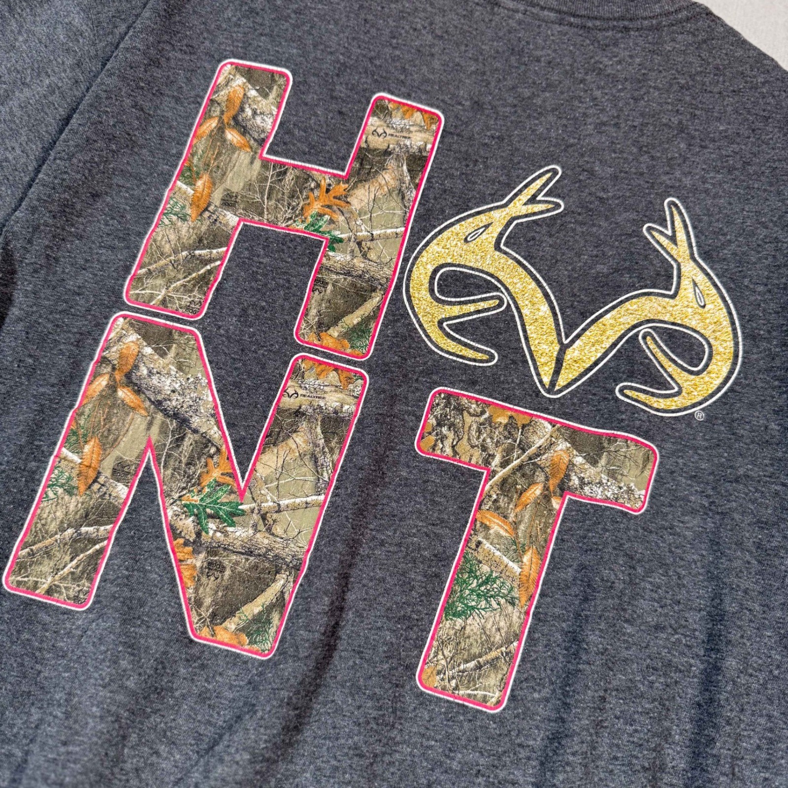 Womens Realtree HUNT Camo Graphic T-Shirt Charcoal Heather Pink Gold Medium