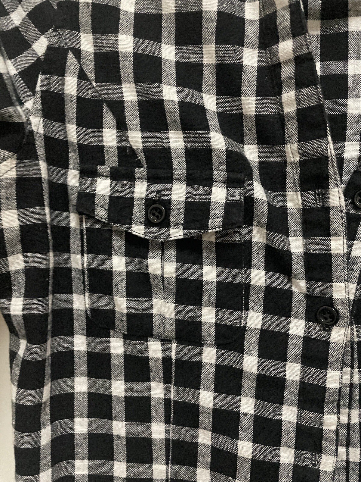 Love Tree Happens Plaid Pockets Collared V Neck Button Down Shirt Blouse Sz M