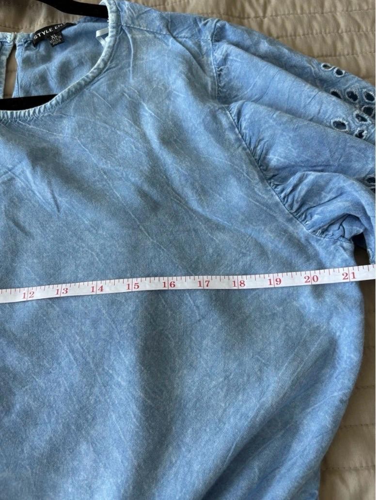Style Envy Women’s Blue Solid Eyelet Tie Round Neck Flutter Sleeve Blouse XL
