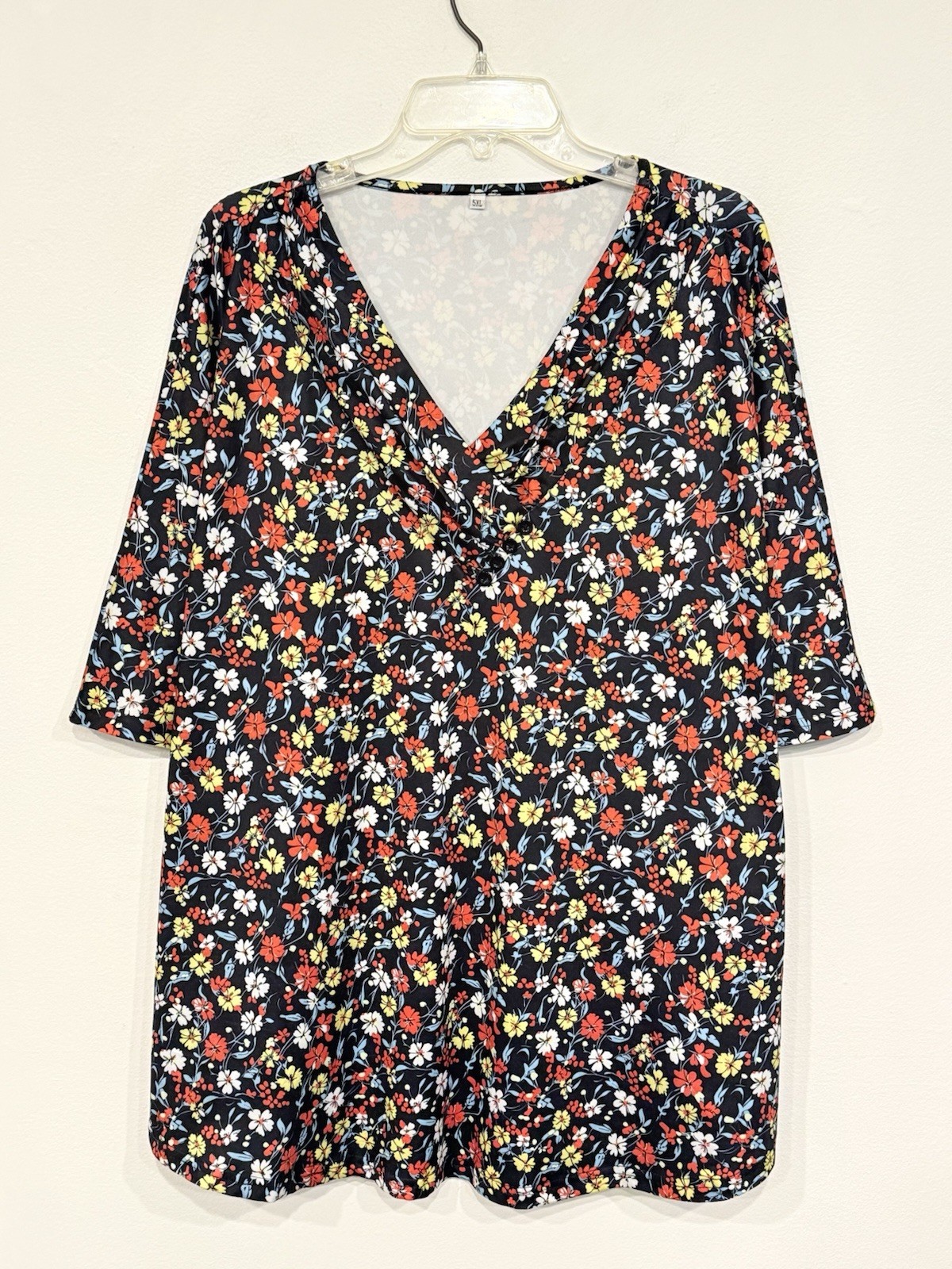 Unbranded Women’s Blouse Size 5XL Black Floral Button Shirred V-Neck Tunic