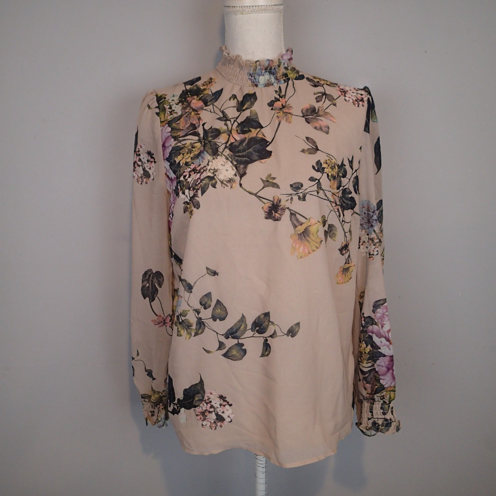 NEW Elie Tahari Womens Blouse Top Size s Floral shirt
