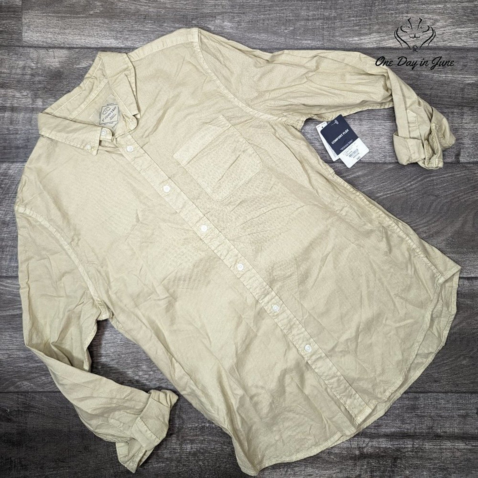 St. John’s Bay Comfort Flex Classic Fit Button Down Shirt Size M
