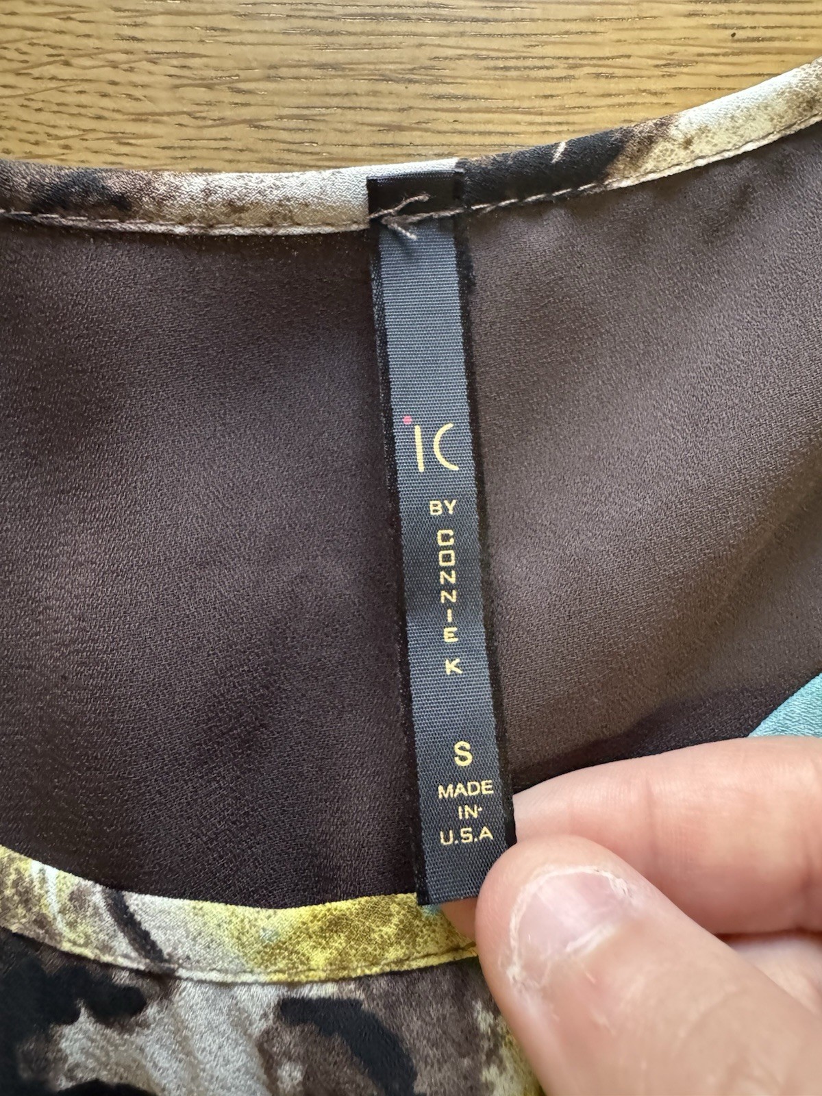 IC by Connie K Shirt Women Sz Small Asymmetrical Artsy Modern Designer City NWT