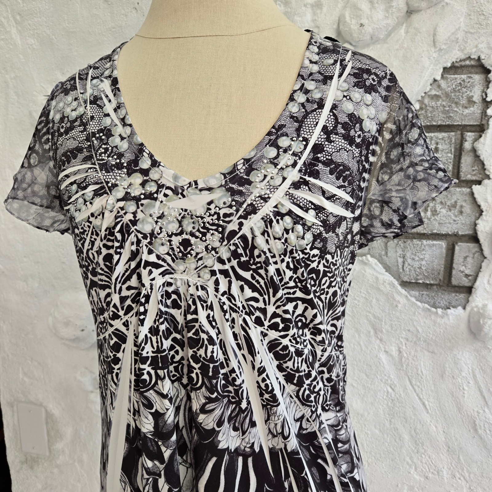 Live and Let Live Black White Lace Back Mixed Print Y2K Whimsigoth Top Size M