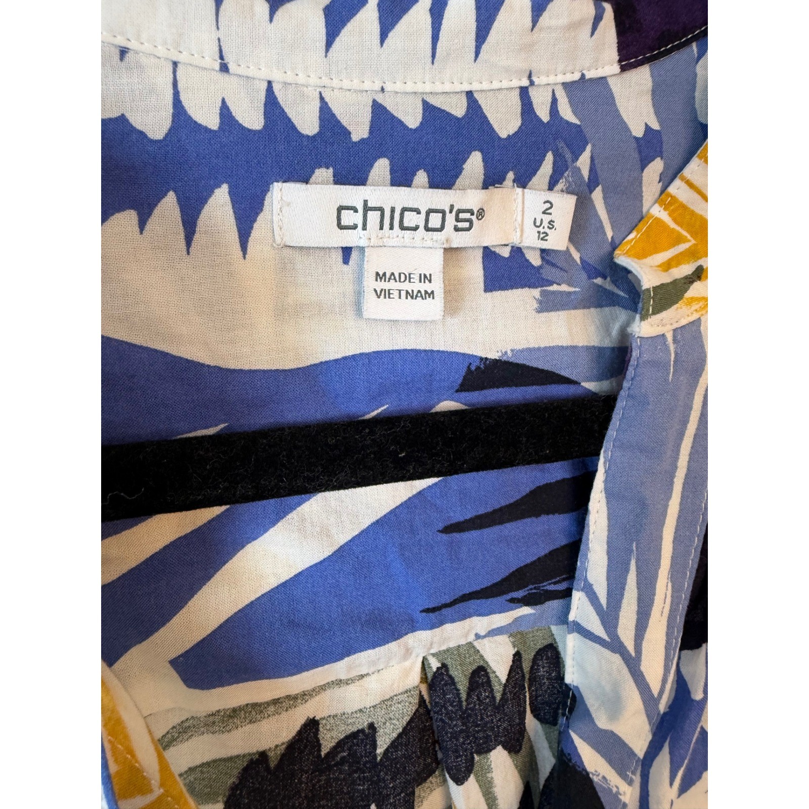 Chicos Tropical Palm Print Button Down Shirt Tie Sleeve Blue Yellow Size 2 L 12