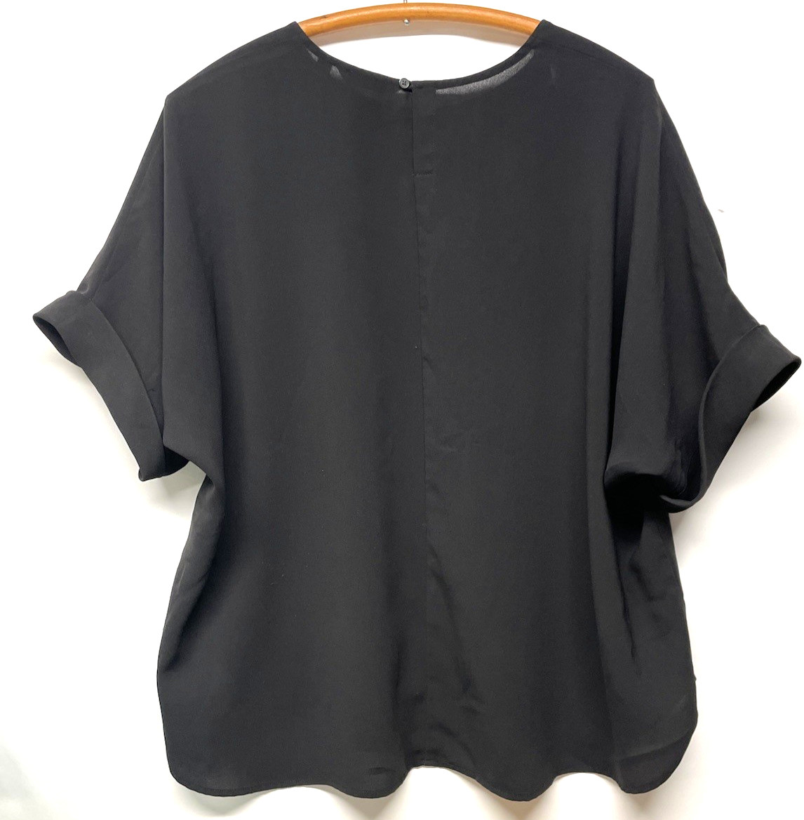 UNI OLO Black Box cut Minimalist Blouse with shirt tail hem – Large