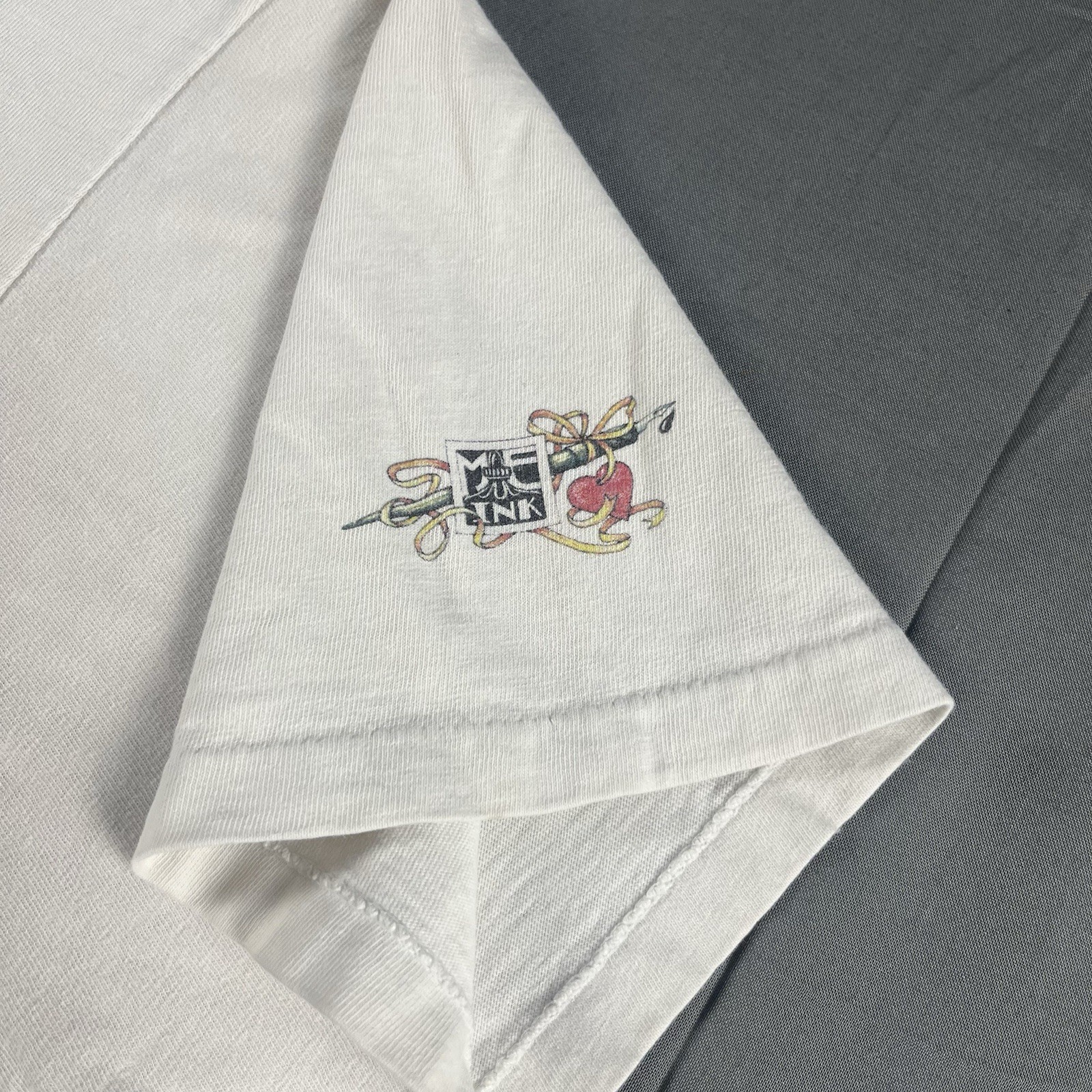 Vintage Mary Engelbreit White Cotton Shirt. Snap Out Of It XL