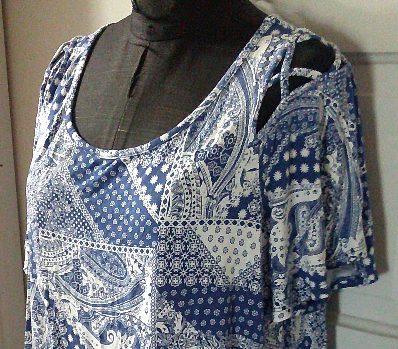 WESTPORT Blue Paisley Cold Shoulder SS BOHO Scoop Top Shirt Blouse XL