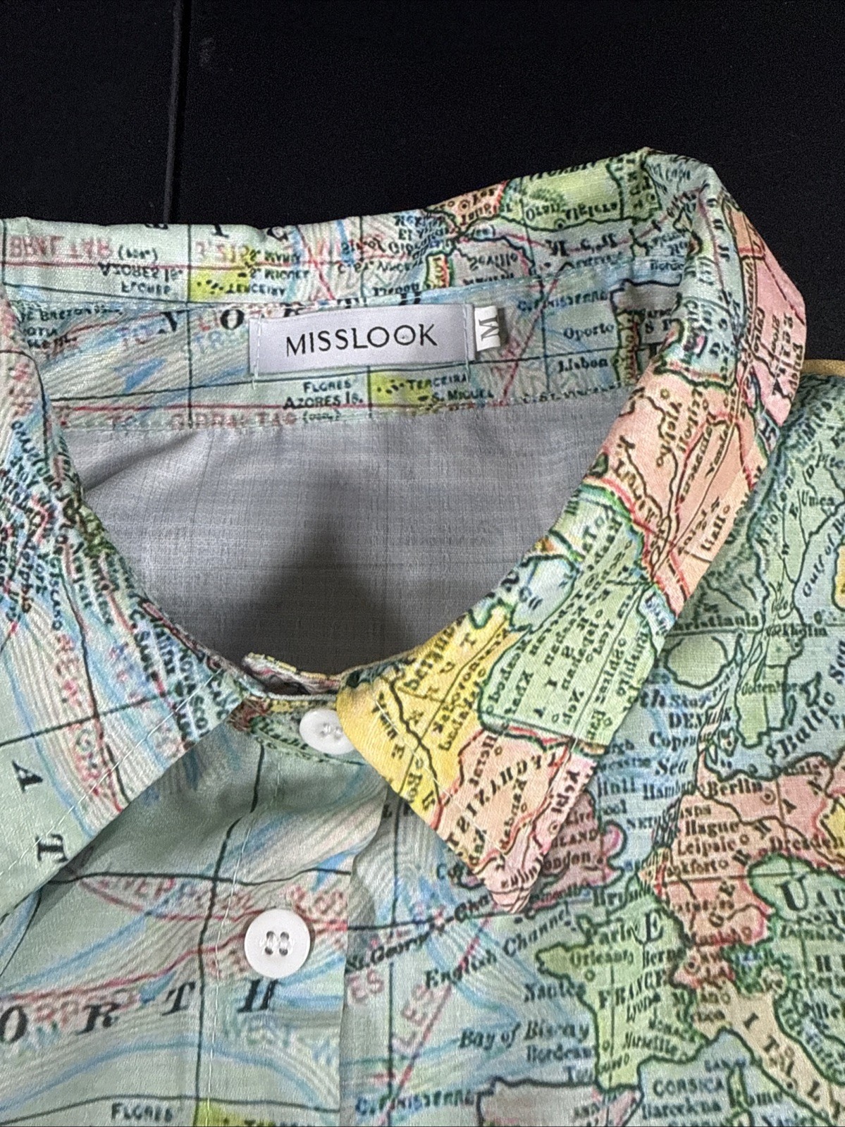 Miss Look Linen Button Down World Map Long Sleeve Blouse Women’s Size Medium