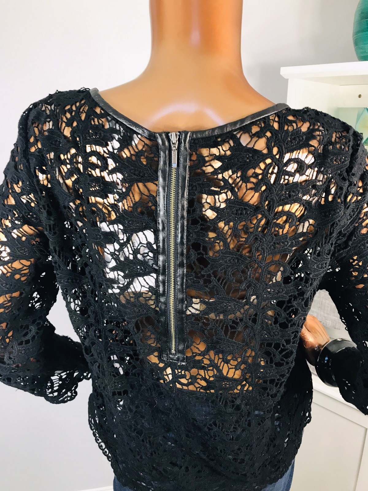 Joie L Top NWT Crochet Shell Black Blouse 3/4 Slvs Crew Neck Leather Trim Floral