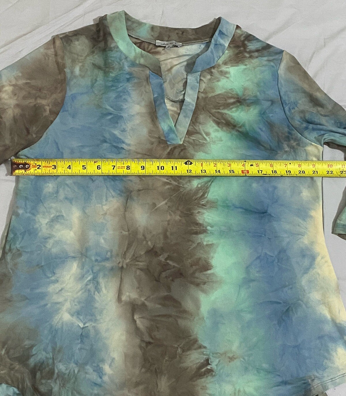 White Birch Tie Dye Size 1X Polyester Pleated Back Vneck Roll Tab Sleeve Boho