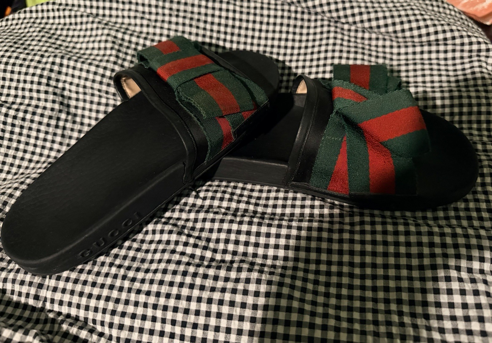 Gucci Unisex Black Leather Slide Sandals Green/Red Striped Strap US 6-6.5