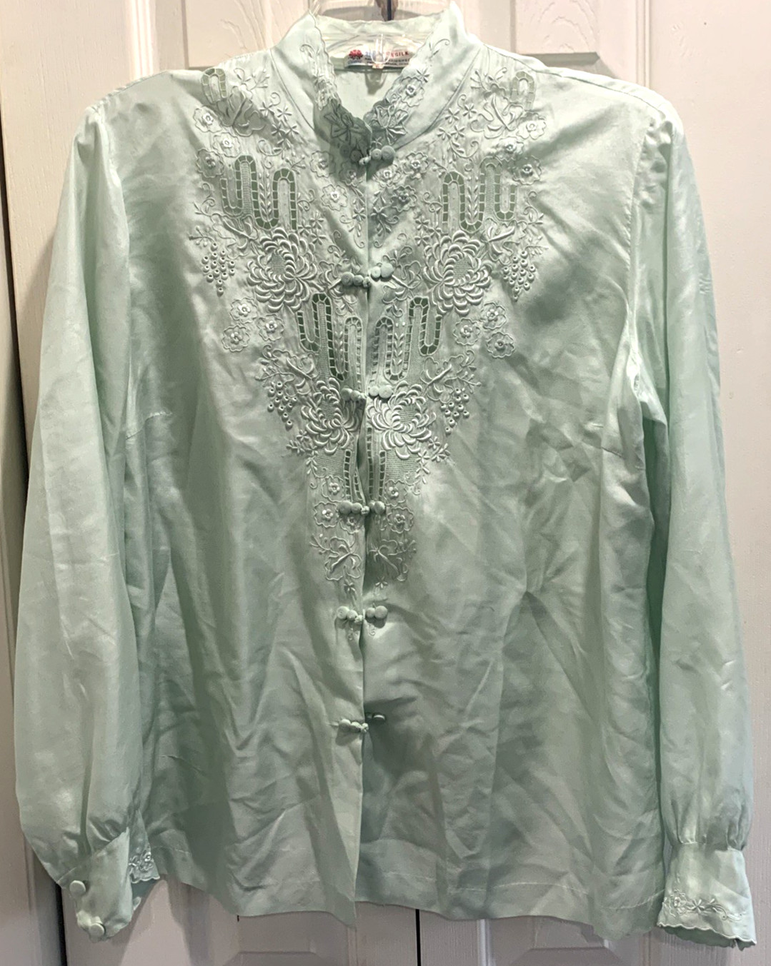 Vtg Peony Hand Embroidered 100% Silk Mint Green Blouse Shanghai China Size 40