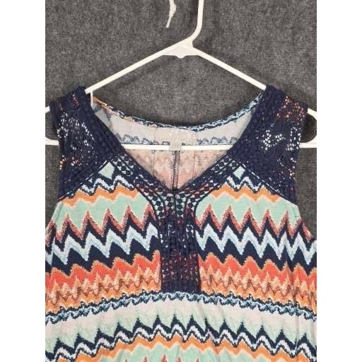 Carolyn Taylor Shirt Womens S Orange Blue Chevron Crochet Lace Tank Top Beach