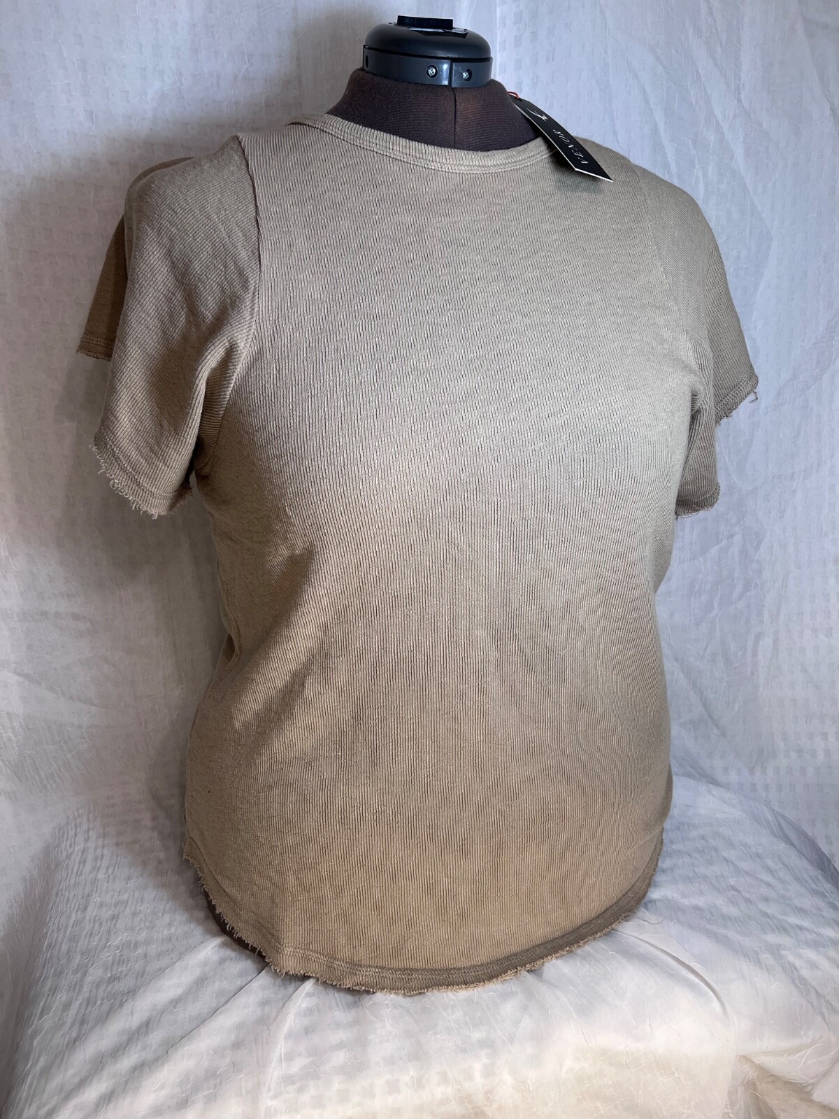 Venor Women’s Size Large True To The Hunt Loose Fit Baggy Sleeve Shirt
