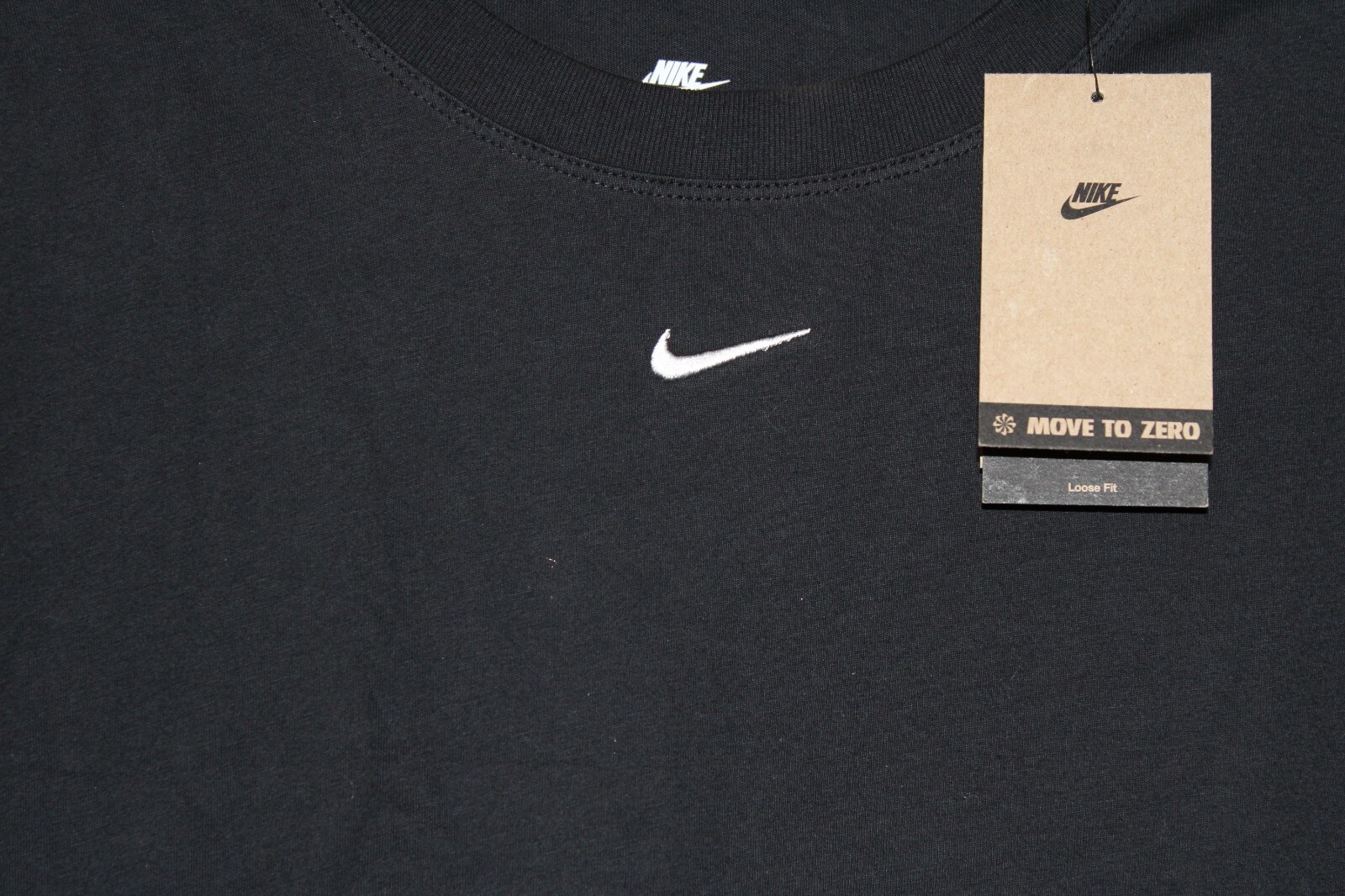 NWT Nike Sportswear Embroidered Logo Women’s XL Black S/S T-shirt FD4149