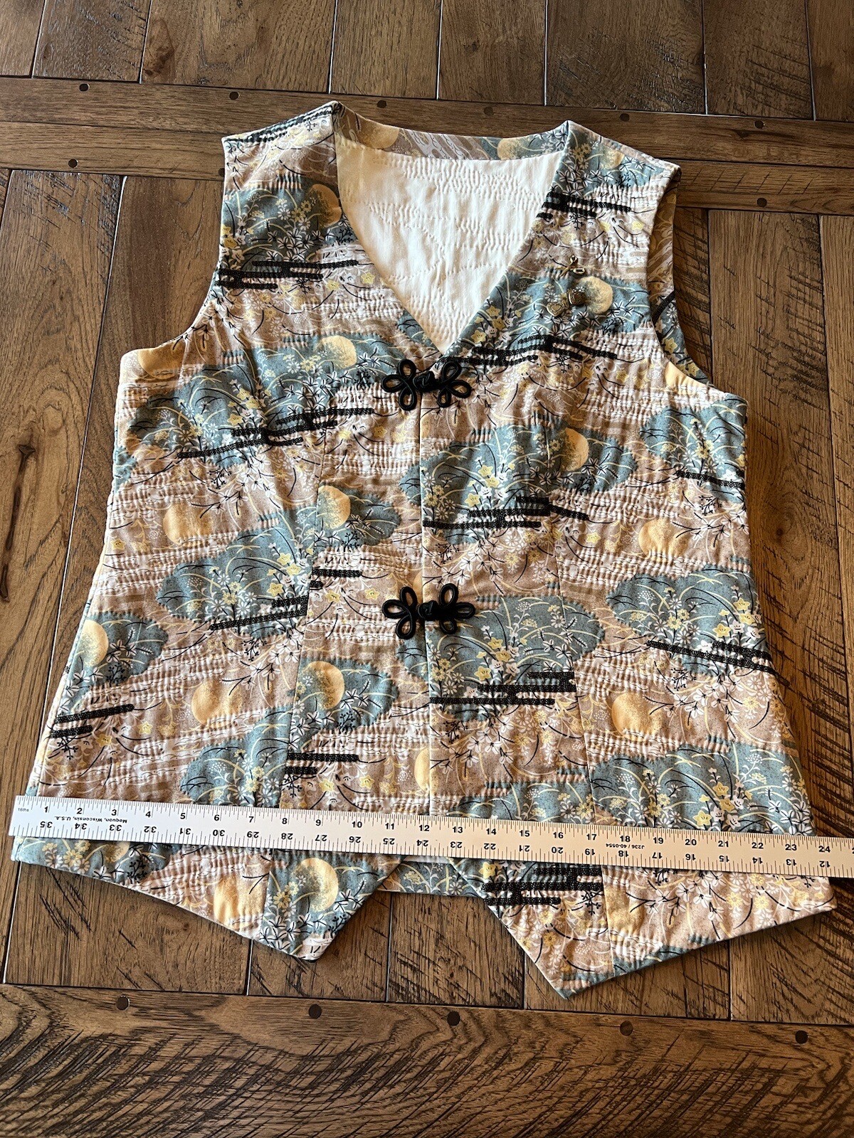 VTG Handmade Quilted Vest Granny Women’s Size M/L Charms Moon Flowers Boho 90’s