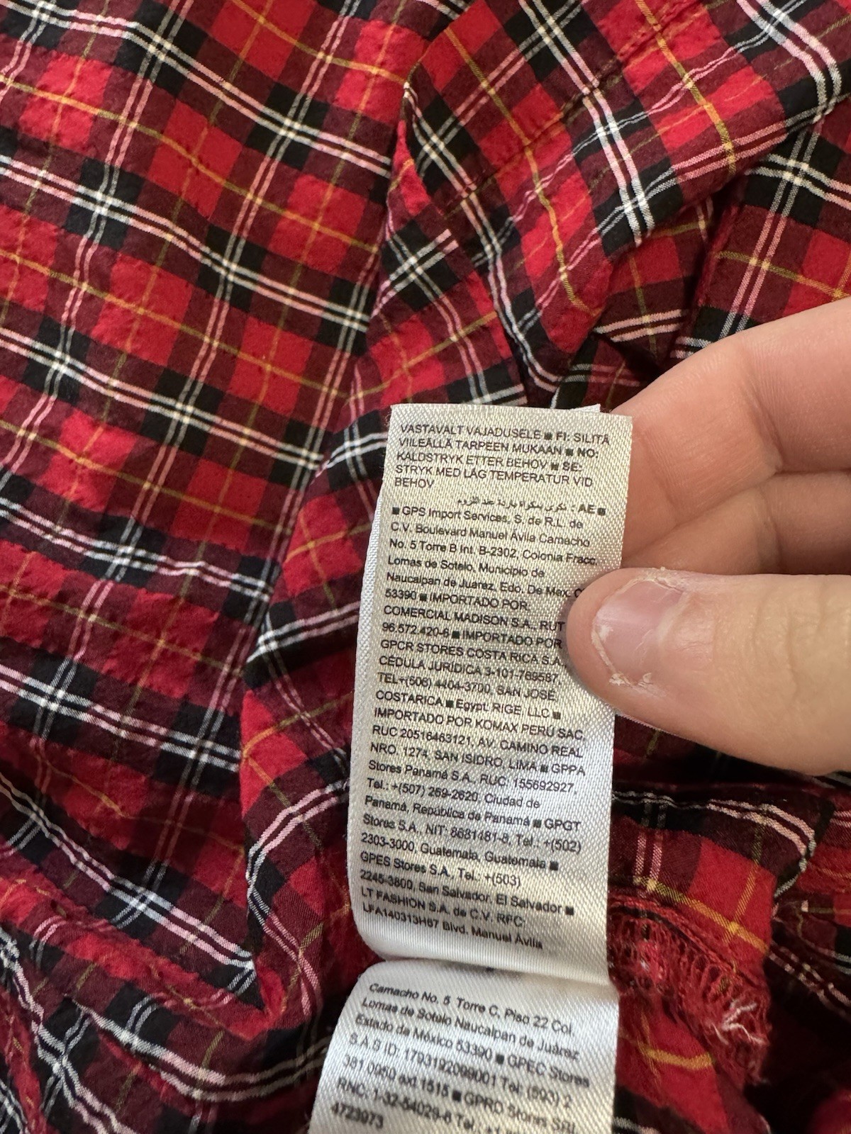 Old Navy Women Split-Neck Seersucker Top Red Tartan Size Small Plaid Lightweight