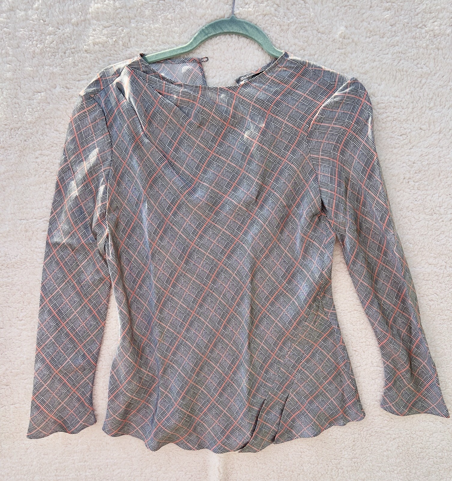 Giorgio Armani 100% Mulberry Silk Luxurious Blouse Size 38