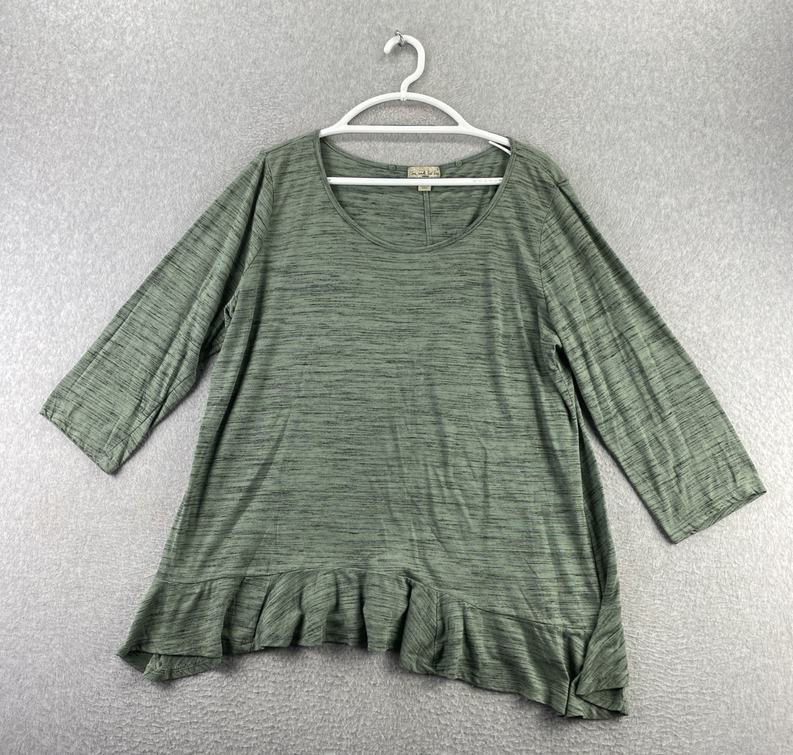 Live And Let Live Size 3 Olive Green Ruffle Hem Tunic 3/4 Sleeve Knit Top