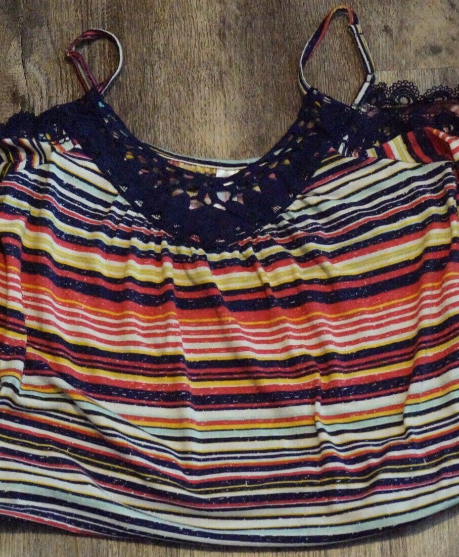 No Boundaries NOBO Top Shirt Womens Medium Multicolor Striped 3/4 Sleeve Strap