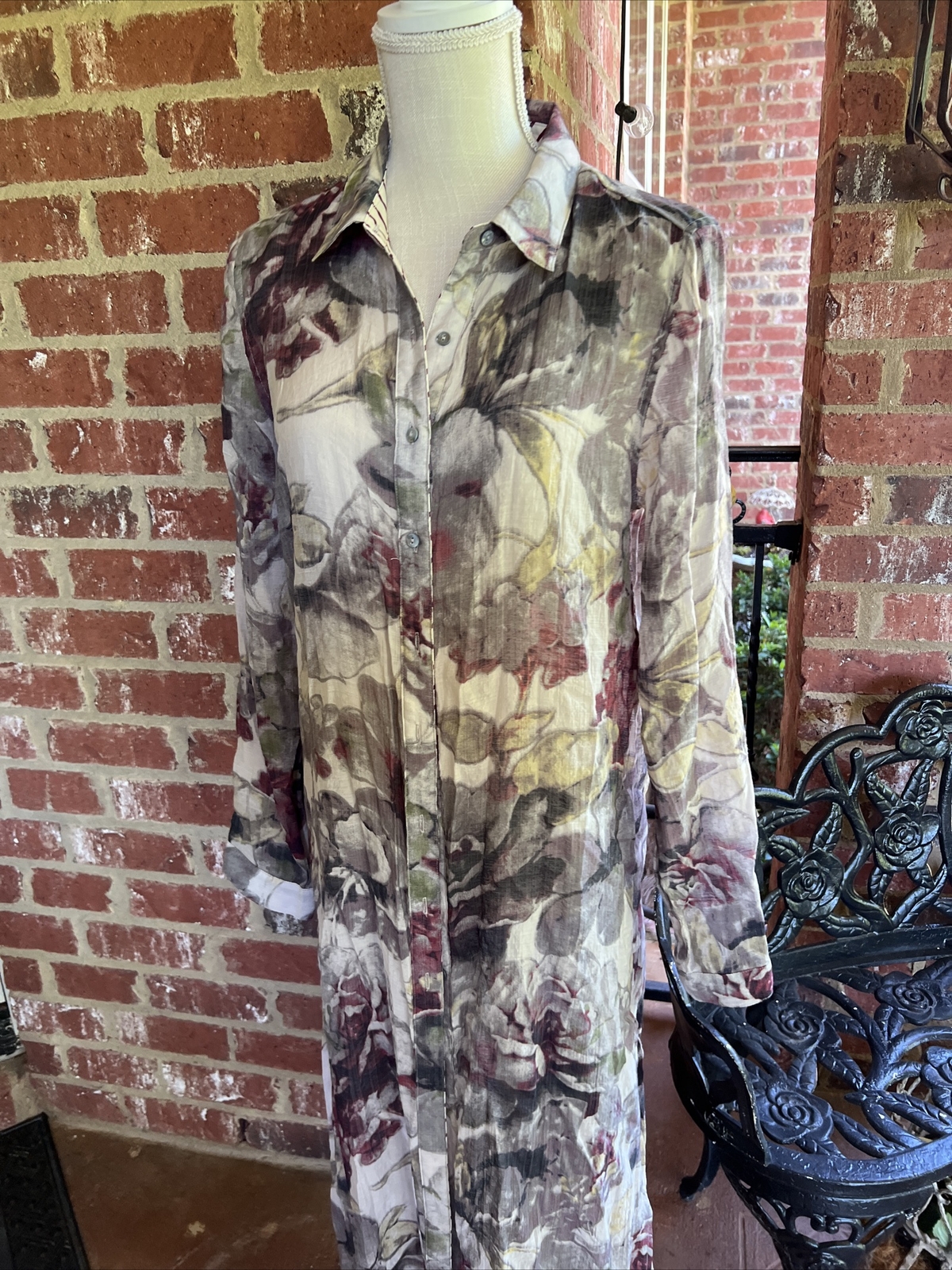 Mystree Maxi Button Down Top Tunic Floral Size Small Colorful Side Slit
