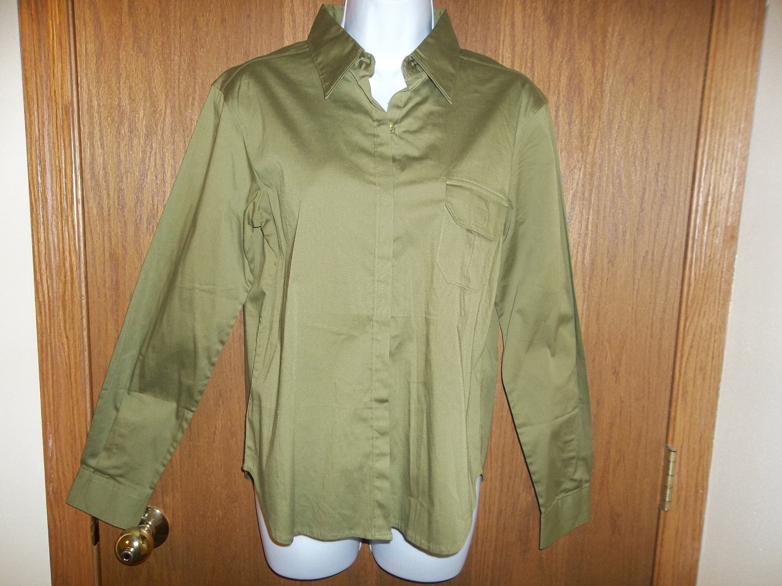 NEW WOMEN’S OLIVE GREEN CITICRAZE SHIRT STRETCH SIZE SMALL