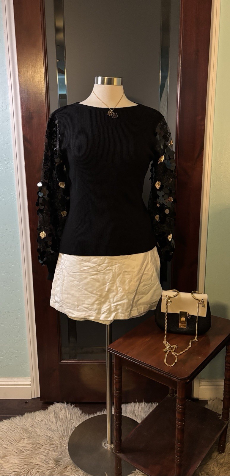 NEW Fancy Sioni Milano Sequined Sleeves Black With Gold Top Size Small #34