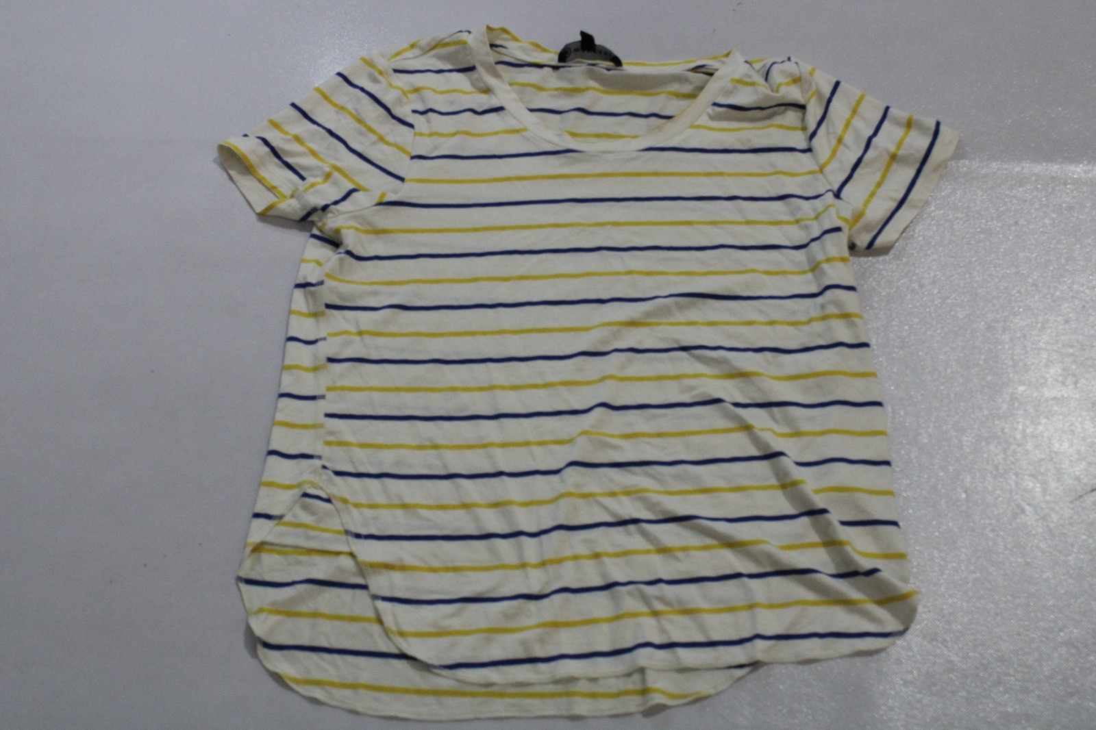Wantable Women’s Short Sleeve Ventura Stripe Tee DM9 White Small (Size 2-4) NWT