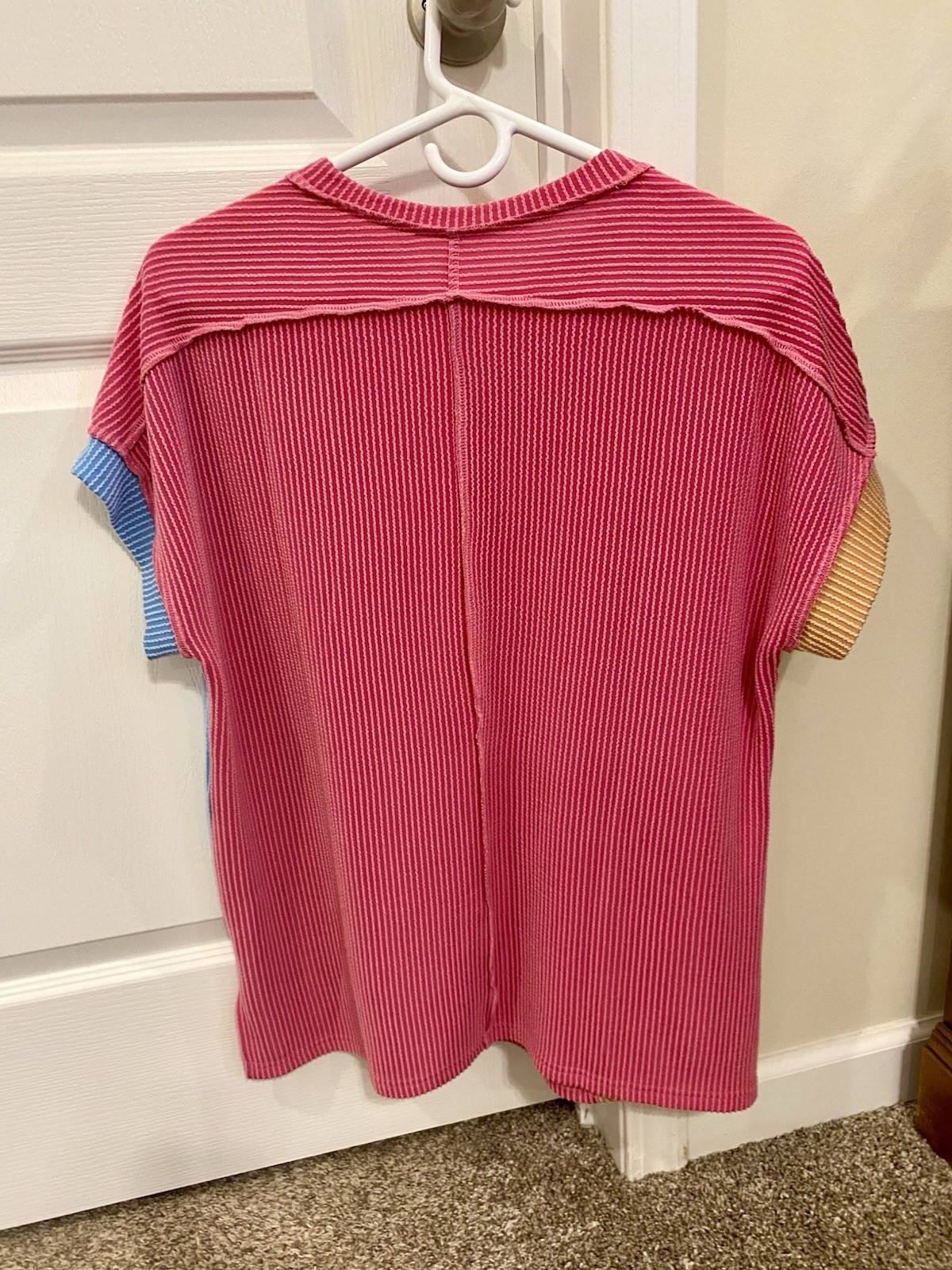 Corded Cuffed Sleeve Top – Raised Rib Knit, Raw Edge, Hi‑Low Hem, Medium