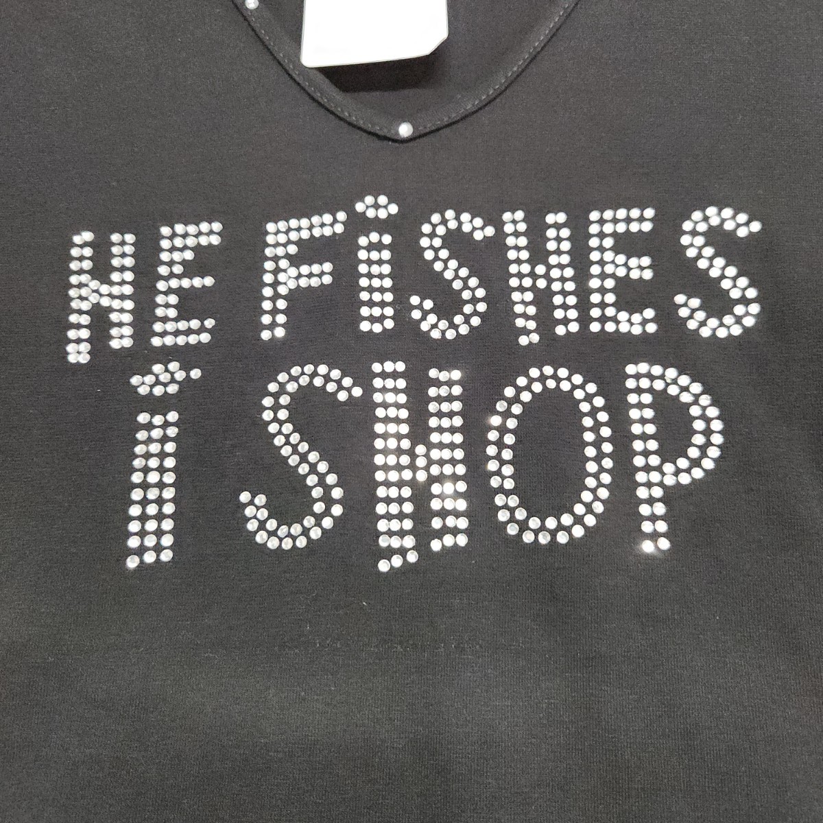Get Lucky He Fishes I Shop Black V-Neck Long Sleeve Graphic Shirt XL Women Top