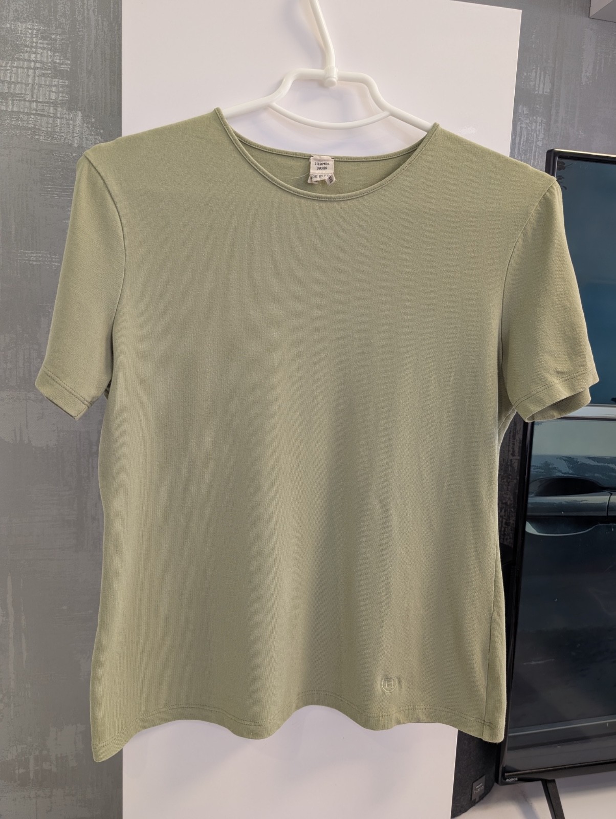 HERMES Women’s Khaki Olive Crewneck H Logo T-Shirt Jersey Tee Top Cotton Sz 40 S