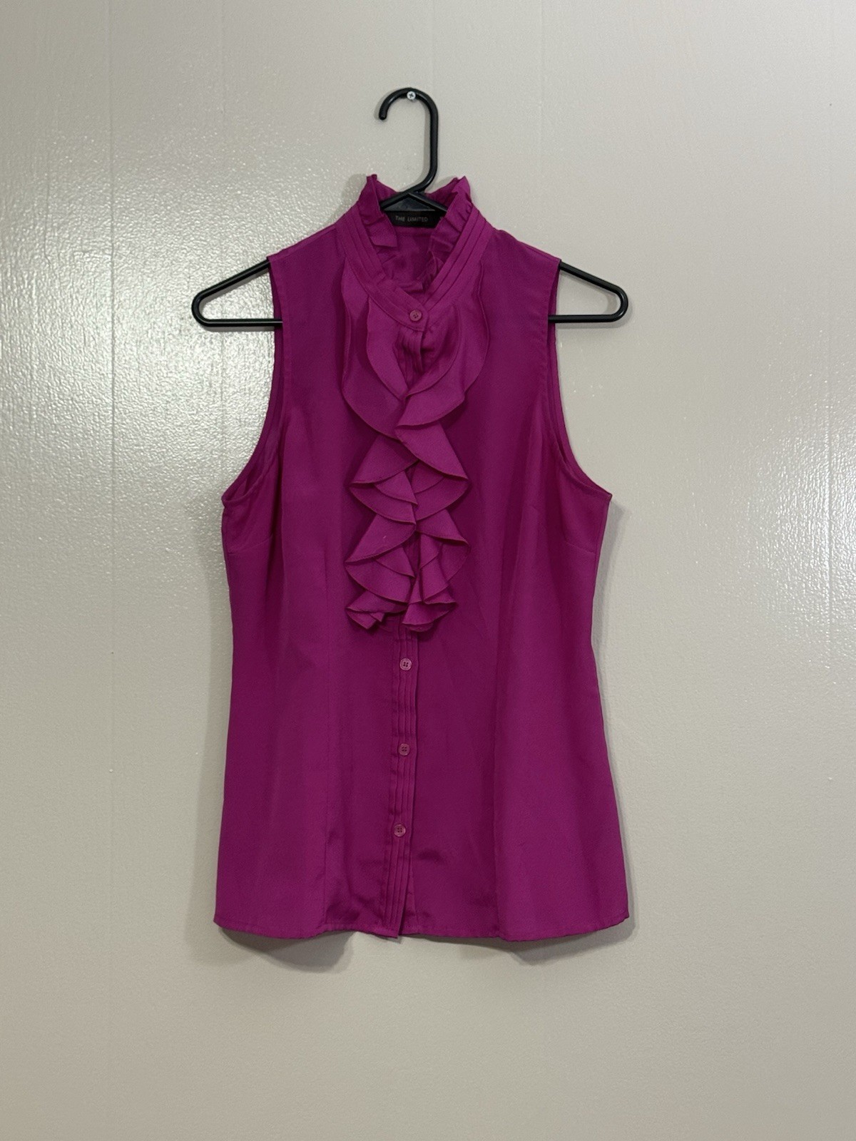 The Limited Womens Blouse Medium Pink Sleeveless Ruffle Feminine Classic C33