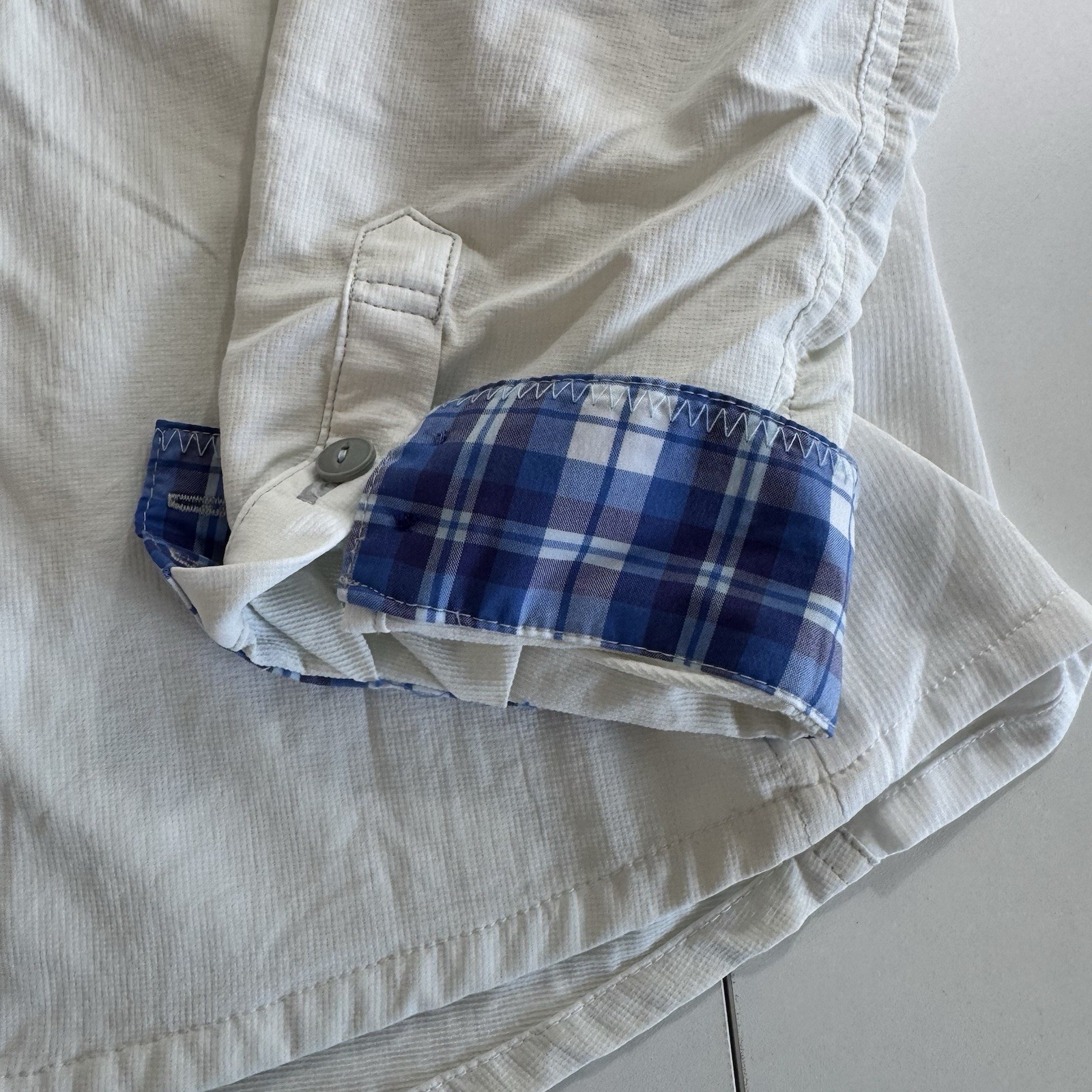 Kuhl Shirt Women’s Small White Long Sleeve Button Up Outdoor Hiking plaid Trim