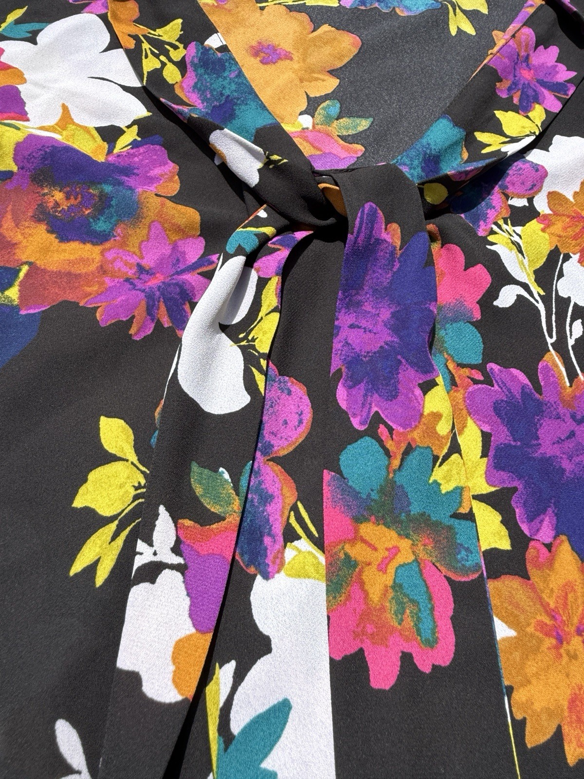 Anne Klein blouse 1X sleeveless watercolor black floral tie neck semi sheer