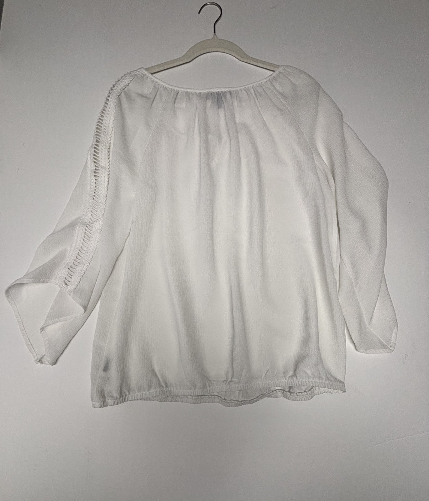 ALYX Women’s Size M Long Sleeve Tie-neck White Blouse with Lace Trim Shoulders