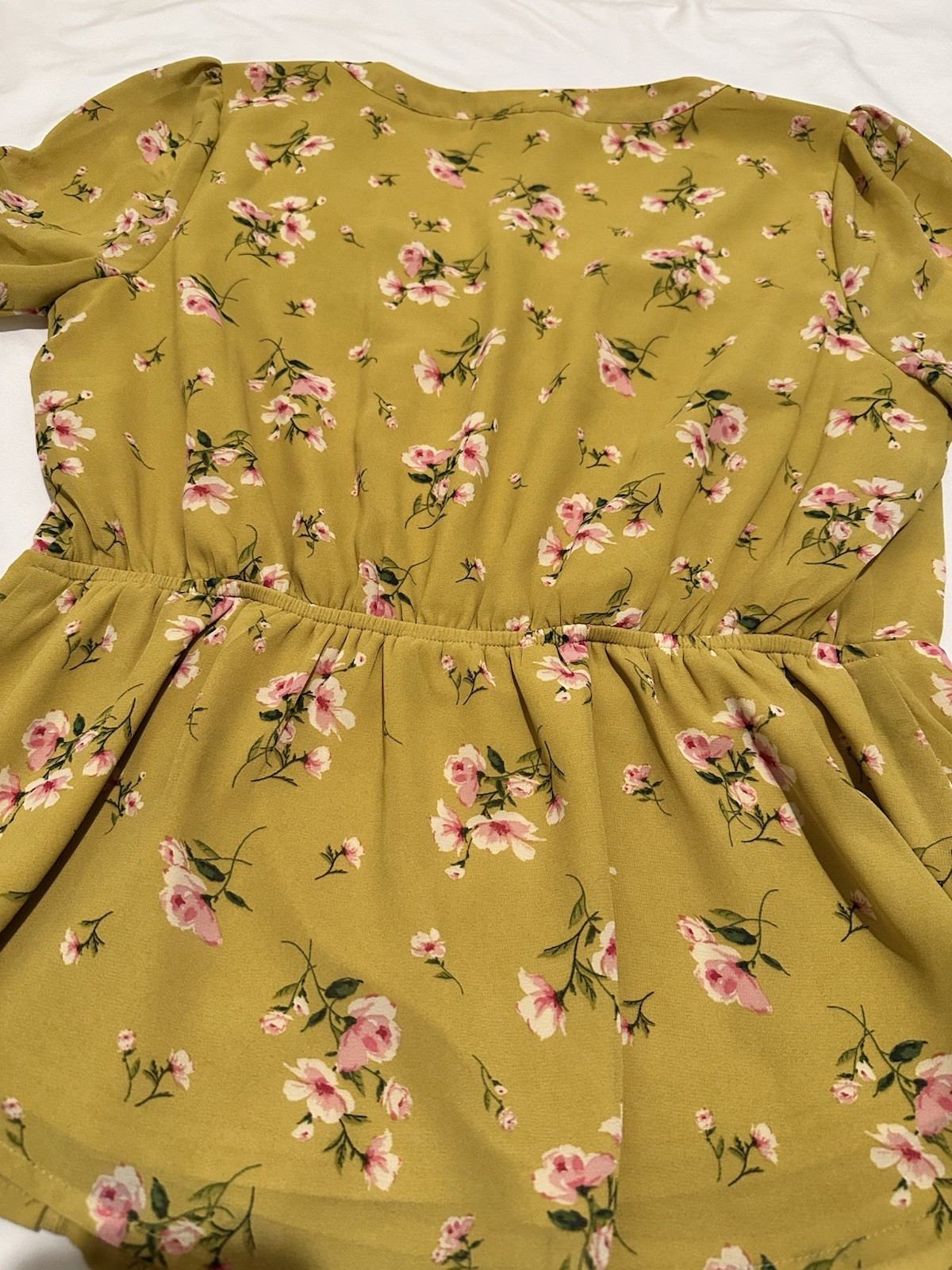 Sweet Wanderer Women’s M Blouse Yellow Floral Peplum Ruched Sleeve Sweet Cottage