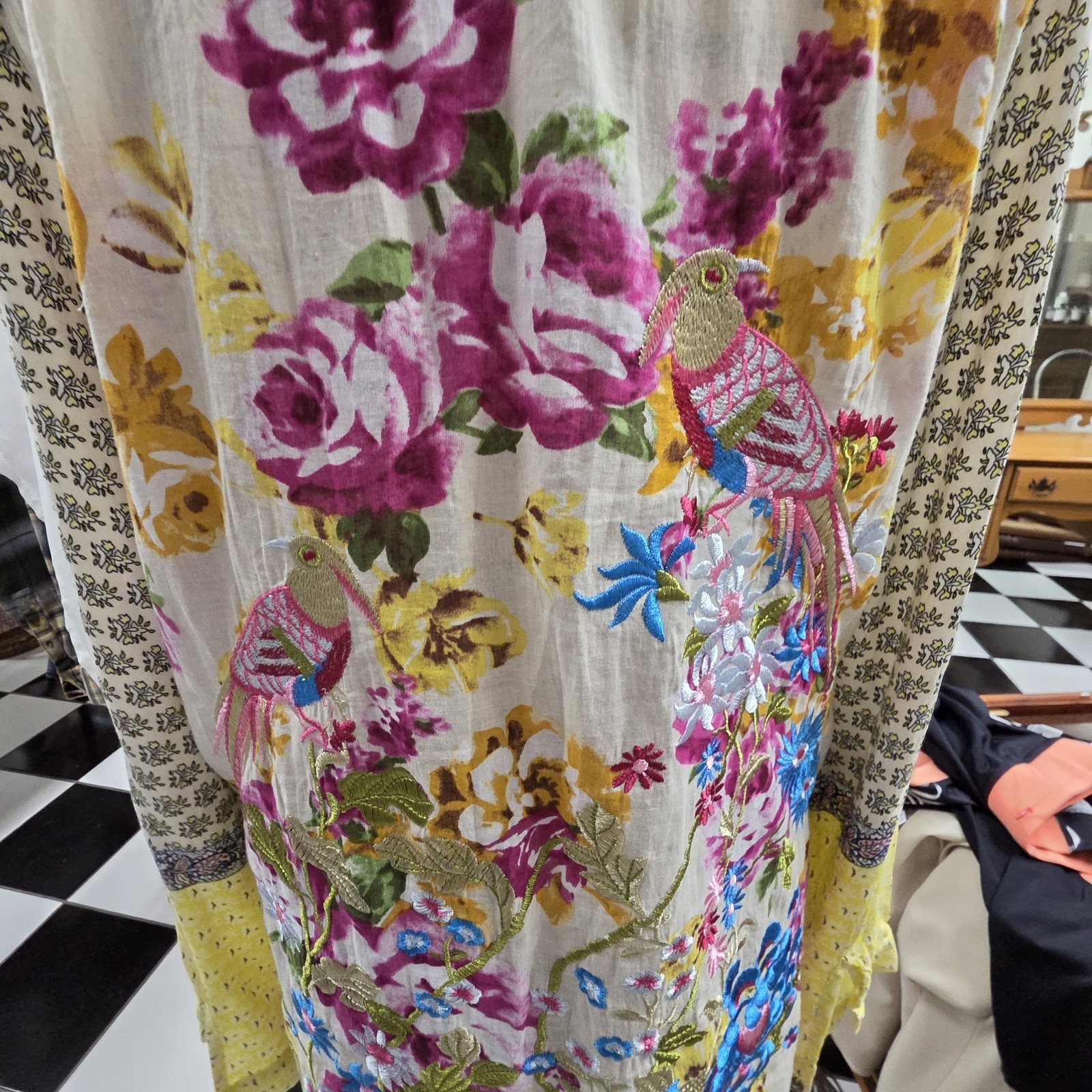 Arrata Silent Journey Yellow Floral Button Up Womens Embroidery Birds NWOT XL
