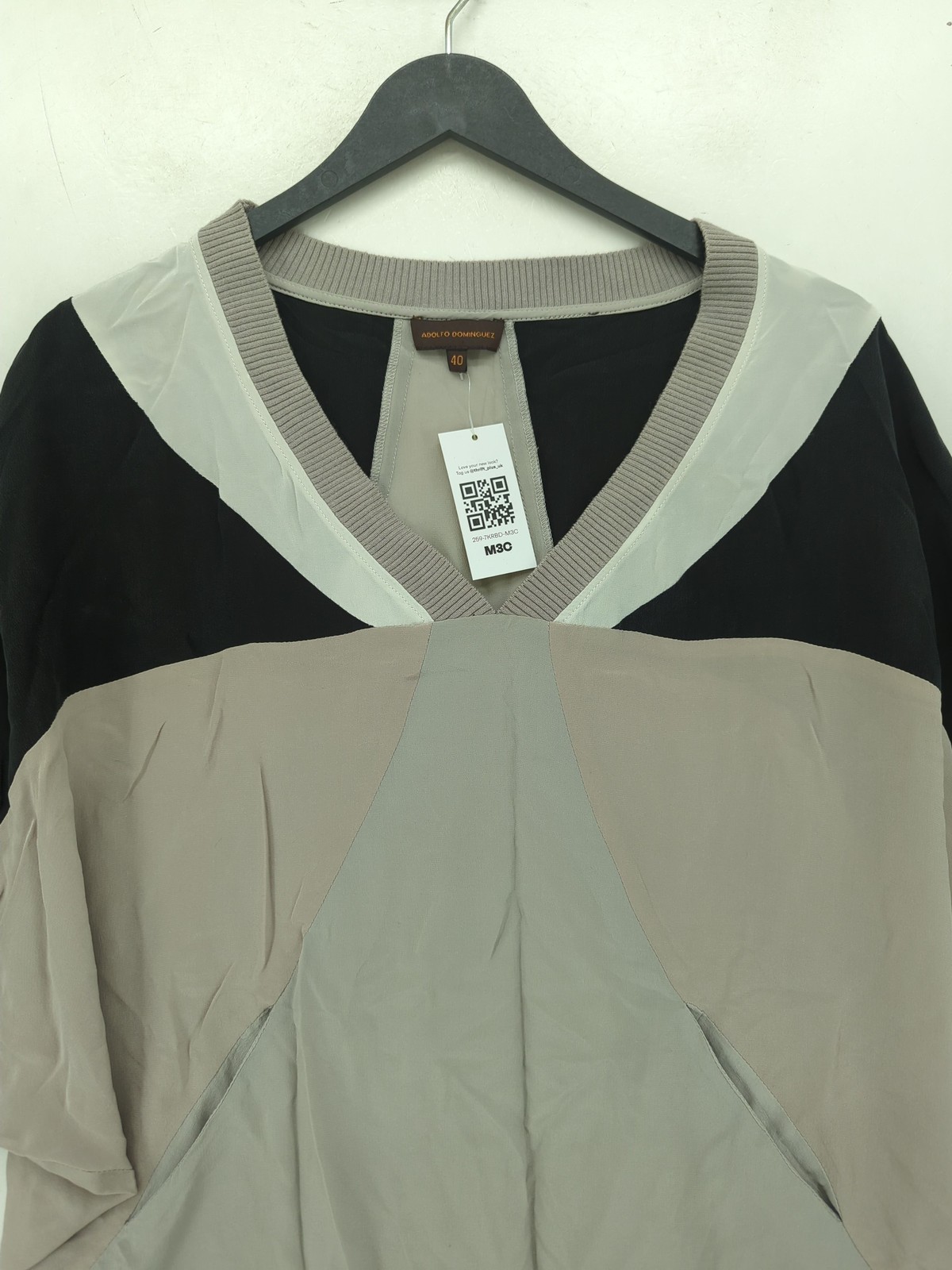 Adolfo Dominguez Women’s Top UK 12 Grey 100% Other Short Sleeve V-Neck Tunic