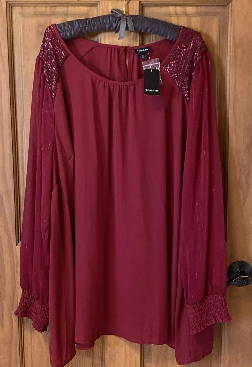 TORRID LONG SLEEVE BLOUSE SEQUIN HOLIDAY TOP SHIRT 4 4X 4XL 26 NEW