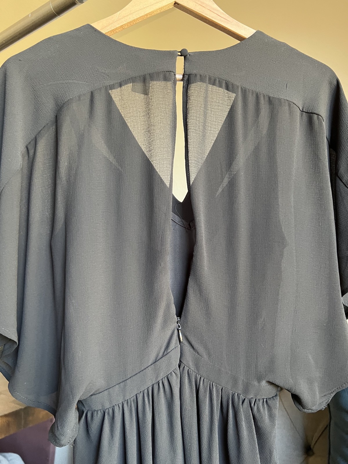 H&M Black V-Neck Kimono Sleeve Mini Dress Size 2| NWOT