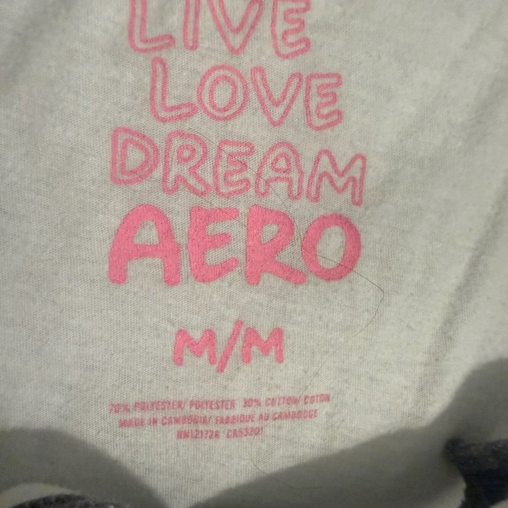 Aeropostale Live Love Dream 3/4 Sleeve Split Neck Graphic T-Shirt