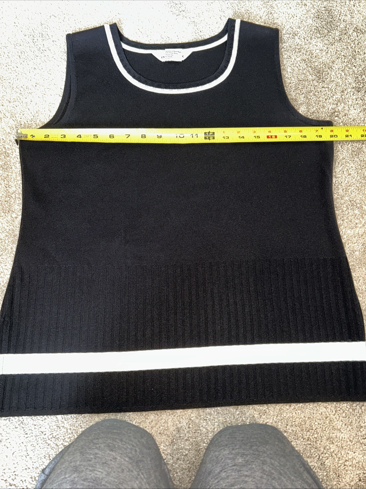 Exclusively Misook Black/White Twin set Cardigan And Tank/shell Large