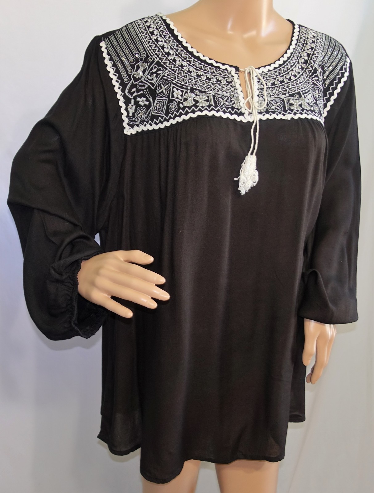 Jennifer Lauren Women Size 2x 3x Sequin Black Gypsy Tunic Top Blouse Shirt