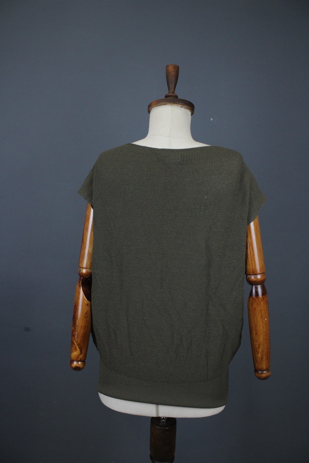Sarah Pacini Olive Green Solid Textured Knit Scoop Neck Ribbed Hem Vest Top Sz 1