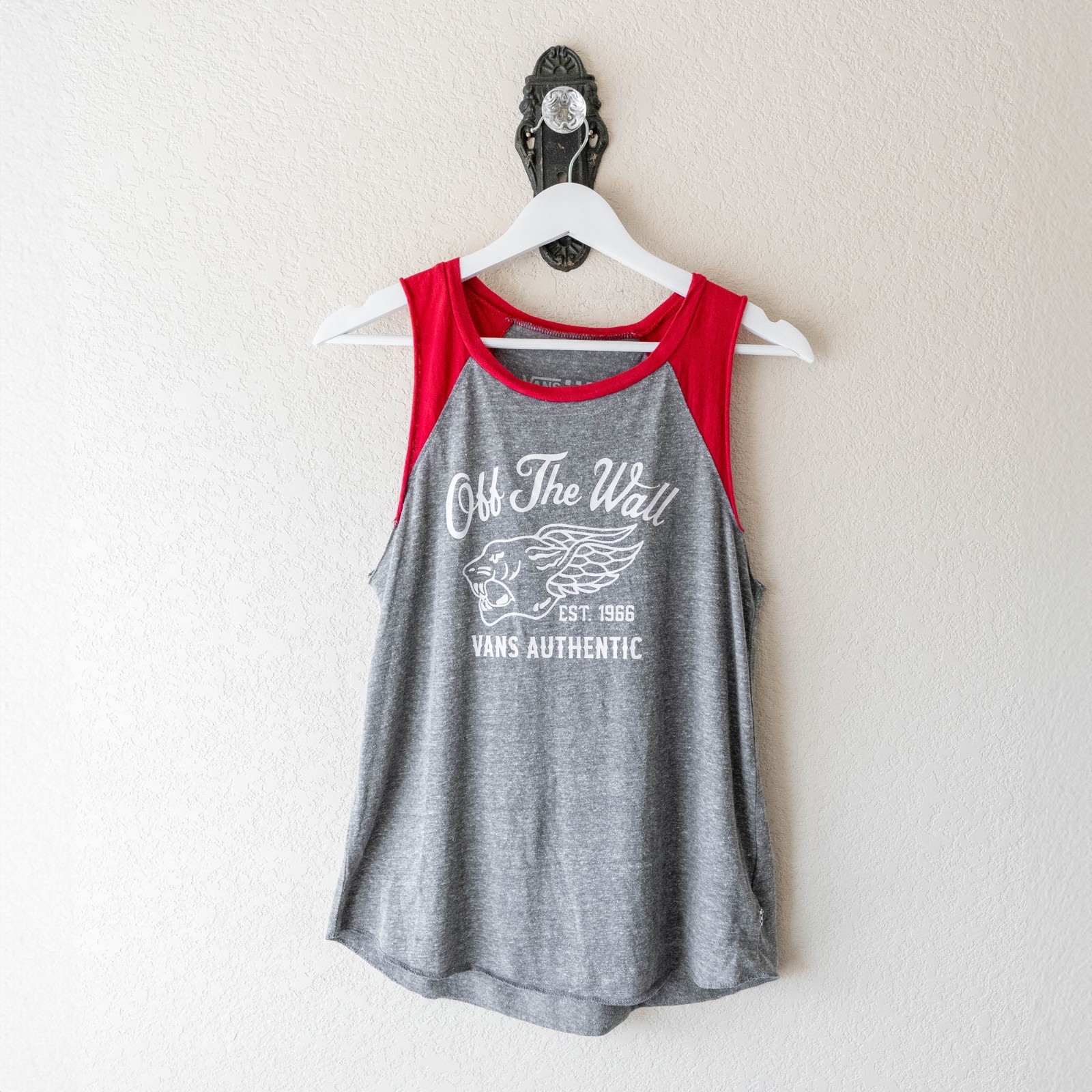 Vans Top Womens Sz M Red Gray White Off the Wall Sleeveless Tank Graphic Skater