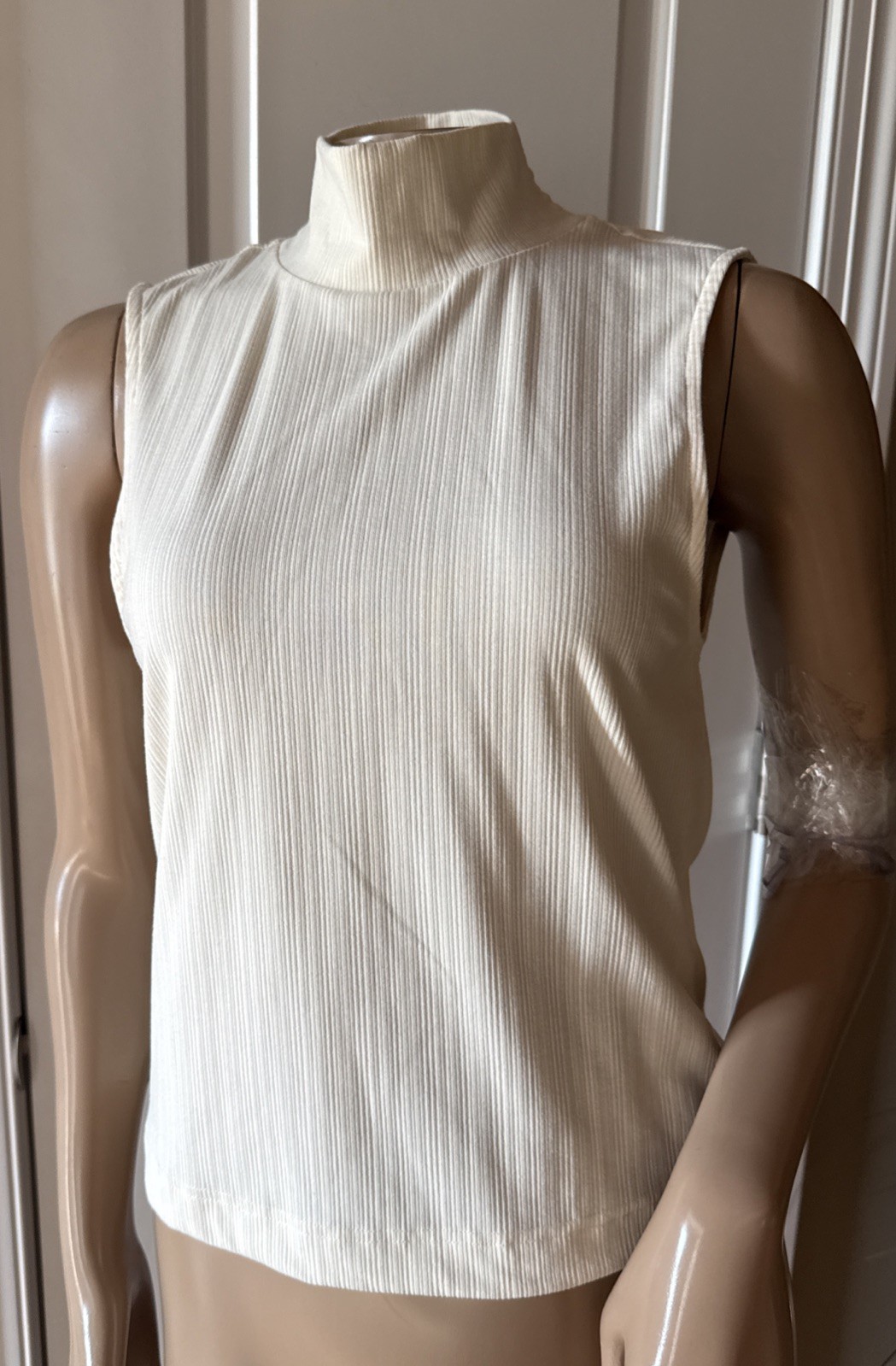 VARLEY Caley Fitted Ribbed Tank Top Mock Neck Women’s Size S Beige
