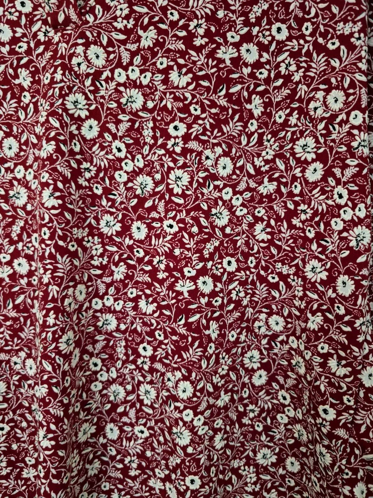 Amana Garden Floral Stretch Boho Chic Top Women’s Size Small V Neck Textured
